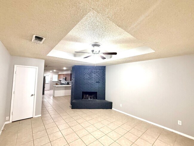 Photo - 1021-1023 Vera Court Unit 1021