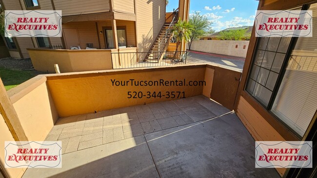 Photo - Downstairs - 3 Bedrooms and 2 baths with a...