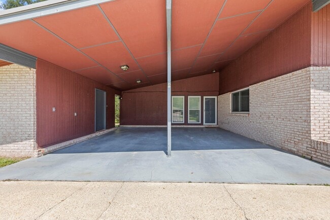 Photo - 111 McEwen Dr