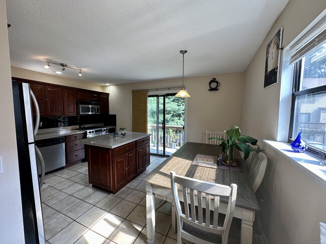 Photo - 15 Crest St Unit B13