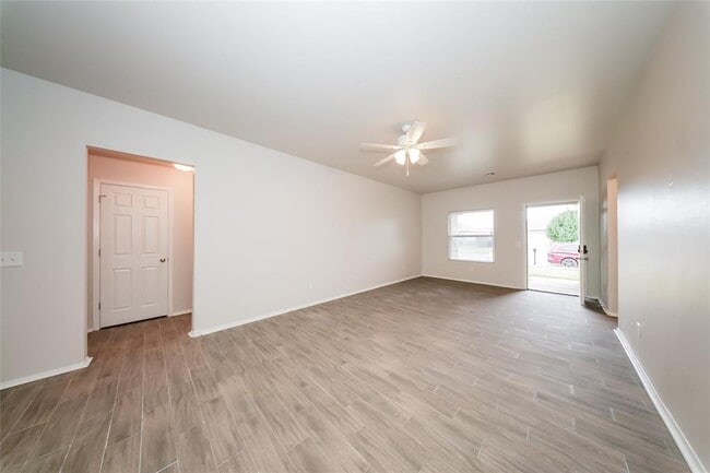Photo - 7601 Lipizzan Rd