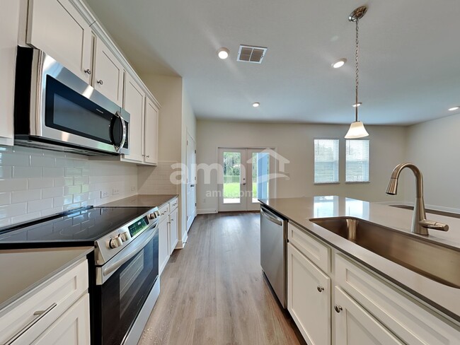 Photo - 27159 St Andrews Ave