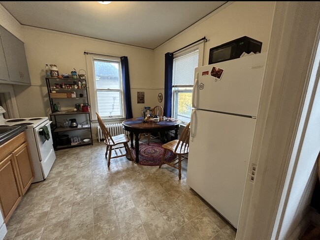 109 E Gorham St Unidad 3