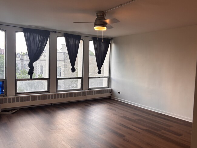 Photo - 1450 E 55th Pl Unit 424S
