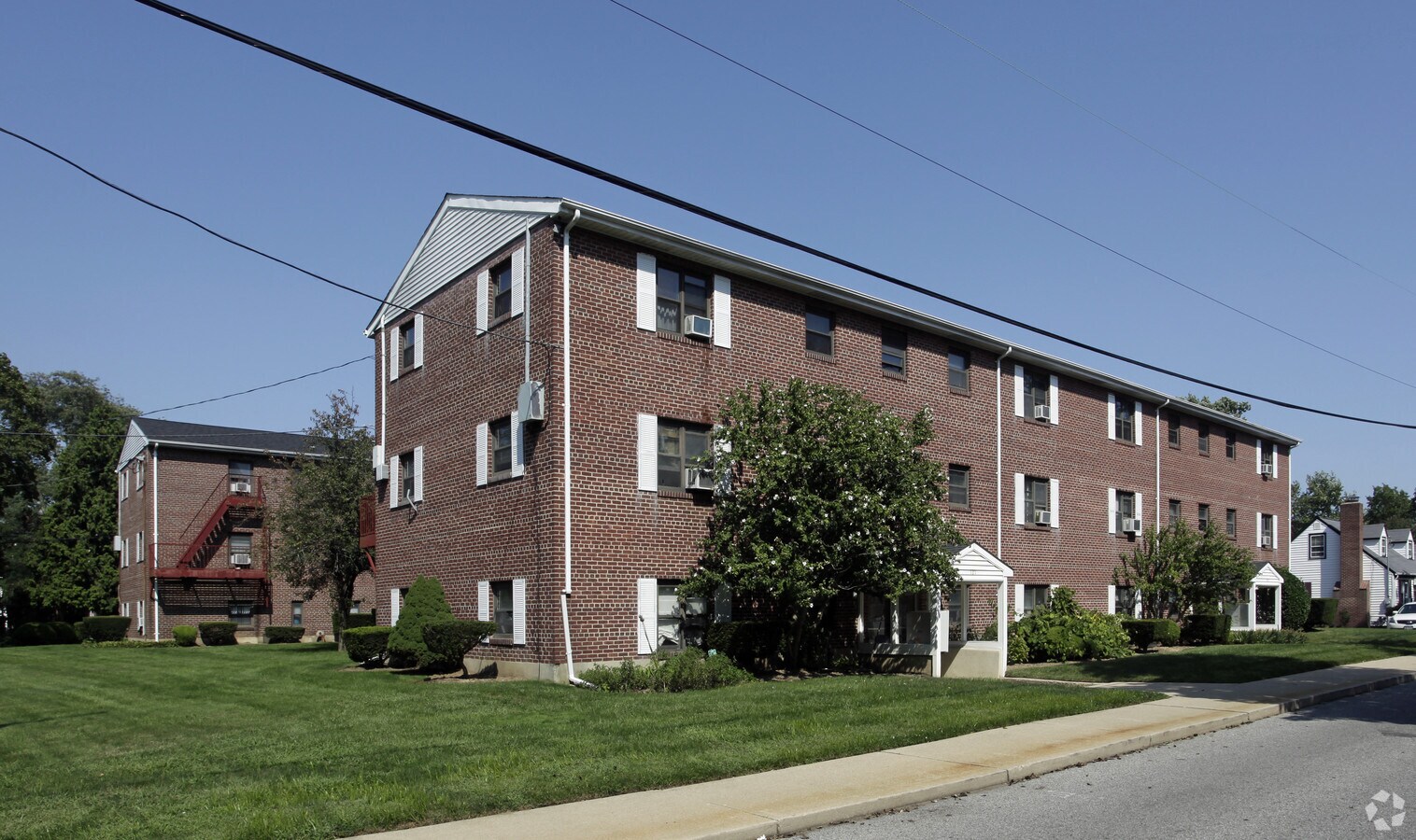 Photo - 121-125 Park Ave