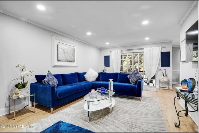 Photo - 4315 Plaza Gate Ln S