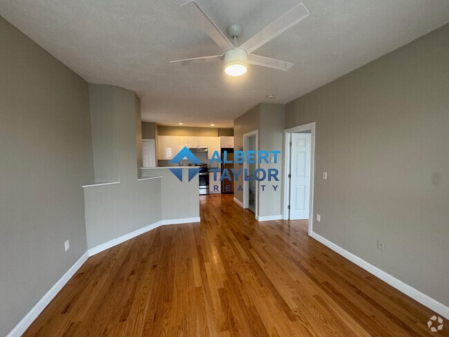 Building Photo - 1084 Dorchester Ave Unit 2 Rental