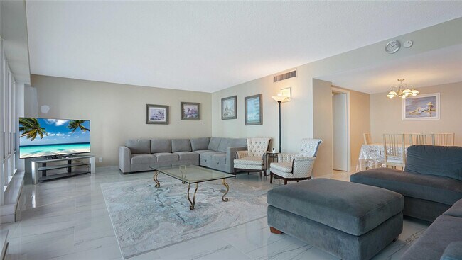 Photo - 4100 Galt Ocean Dr Unidad 709