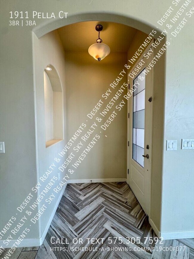 Photo - 1911 Pella Ct