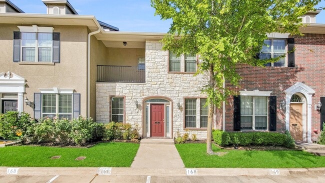 Building Photo - 168 Forest Dr