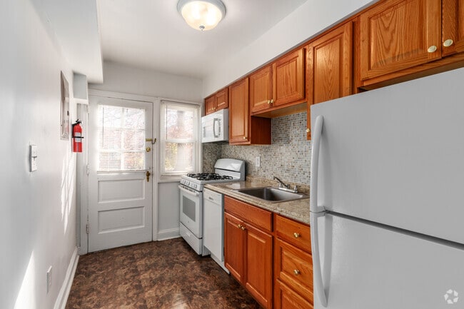 2BR, 1BA - 1,000SF - Kitchen - Rivercroft Apartments and Townhouses