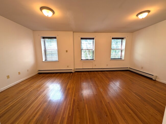 Living room - 755 Essex St Unit top