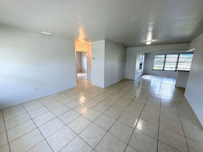 Photo - 15300 NW 32nd Pl