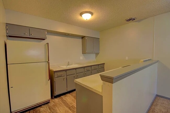 Photo - 2450 Shaker Ct