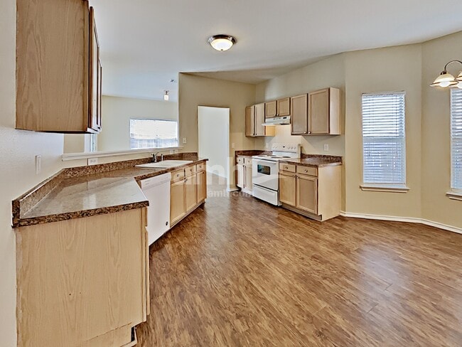 Photo - 12202 Gwendolen Dr