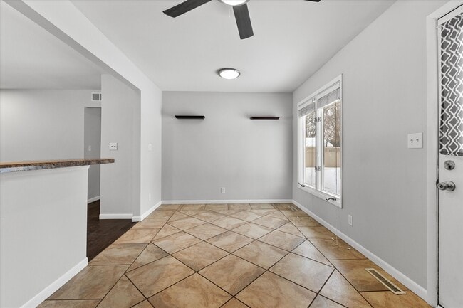 Photo - 1328 Timberline Dr