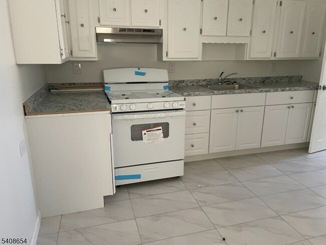 Photo - 345 Sussex St