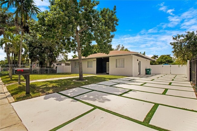 Building Photo - 14840 NE 8th Ave Rental