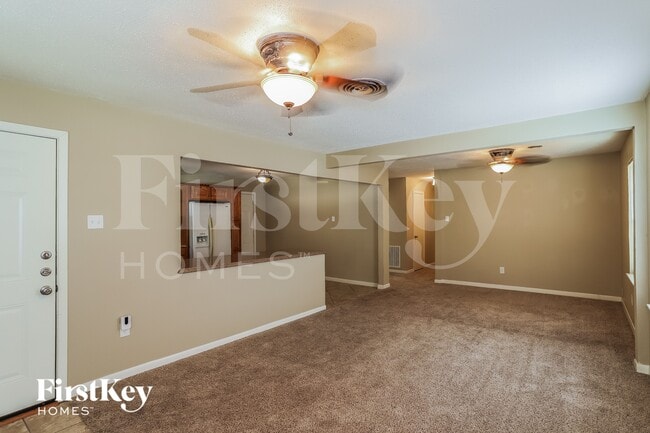 Photo - 813 Luella Ave