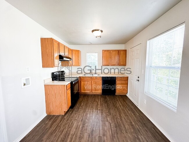 Photo - 5617 N Donald Ave