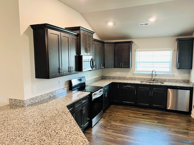 Photo - 208 Gwinnett Dr