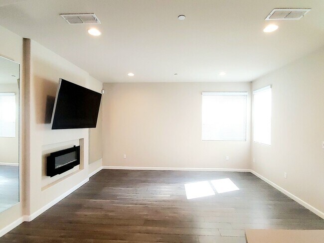 618 Montage Cir