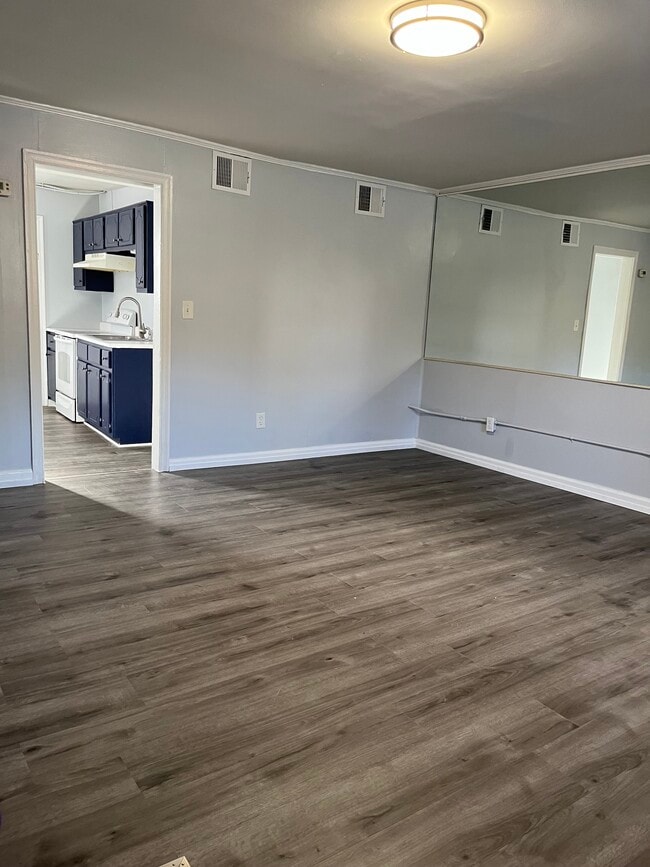 Photo - 17301 Warwick Blvd Unit One