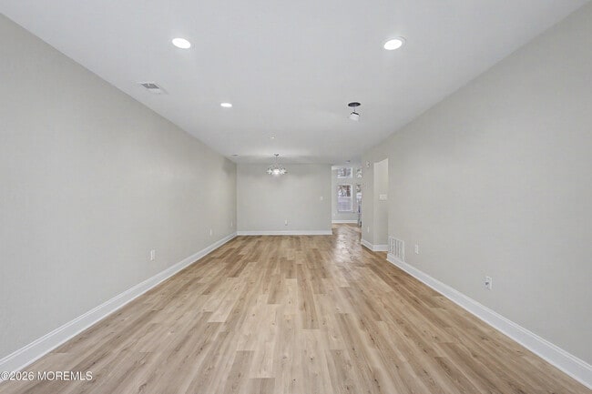 Photo - 77 Picket Pl