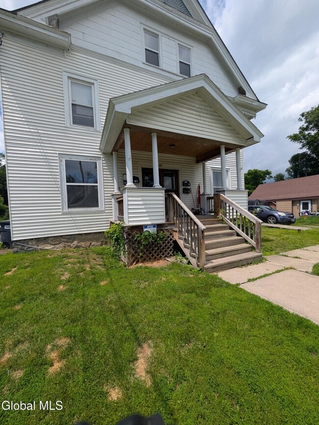 Building Photo - 155 Champlain Ave Unit 3