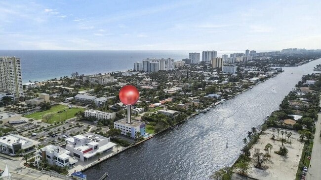 Photo - 105 S Riverside Dr Unit 303