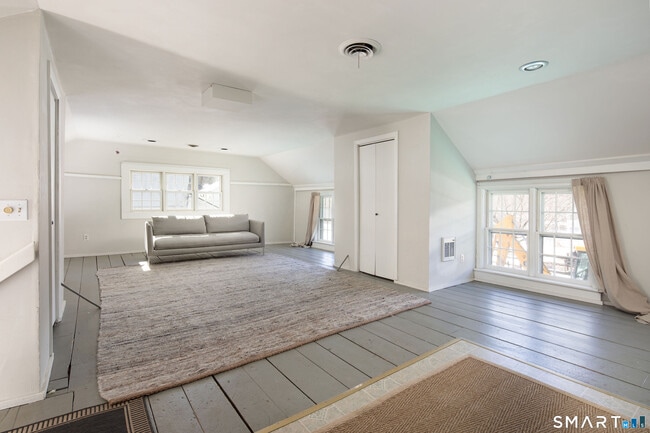 Photo - 7 Railroad St Annex