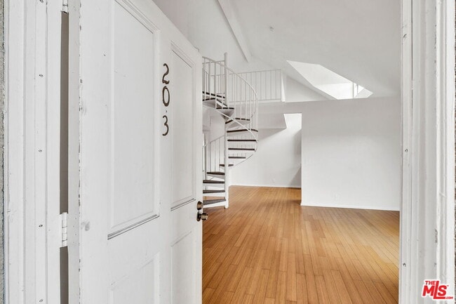 Photo - 610 Venice Way Unit 203