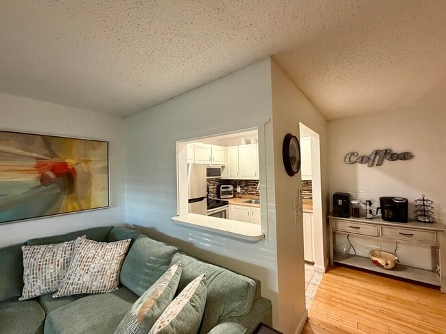 Photo - 335 Durham Cir Unit 335