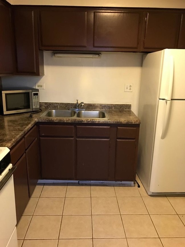 Photo - 827 College Blvd Unidad 101