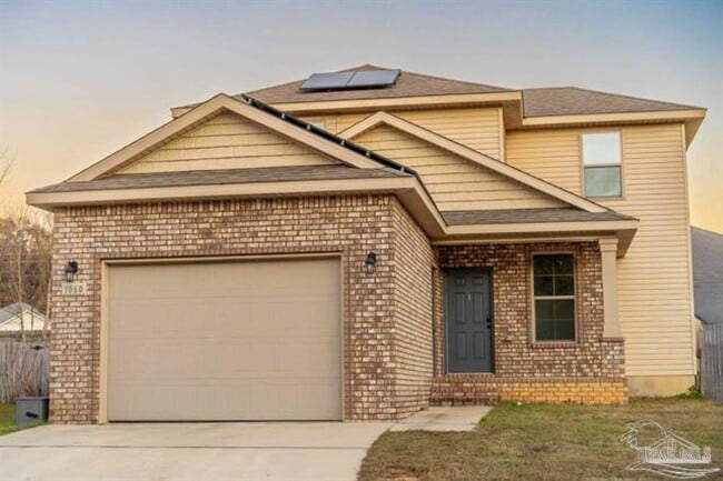 Photo - 1060 Bretts Way