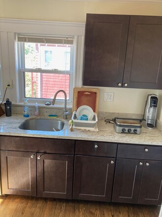 Building Photo - 119 Burget Ave Unit 2