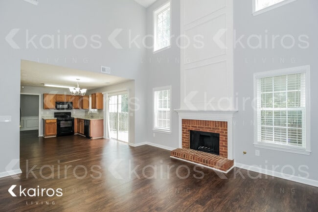 Photo - 345 Ethridge Dr NW
