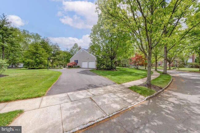 Photo - 42 Ellsworth Dr