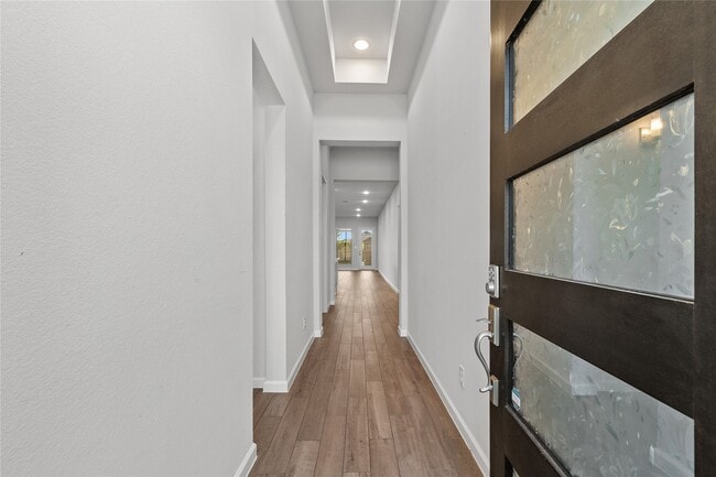 Building Photo - 5030 Morrison Dr