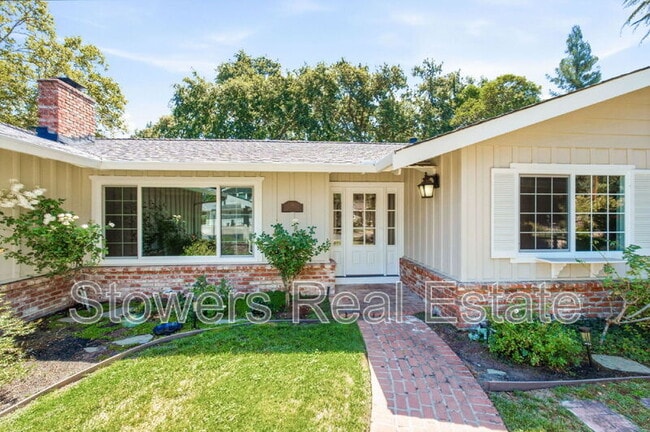 Photo - 18 Van Gordon Pl
