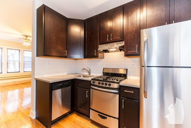 Photo - 617 W Melrose St Unit A3