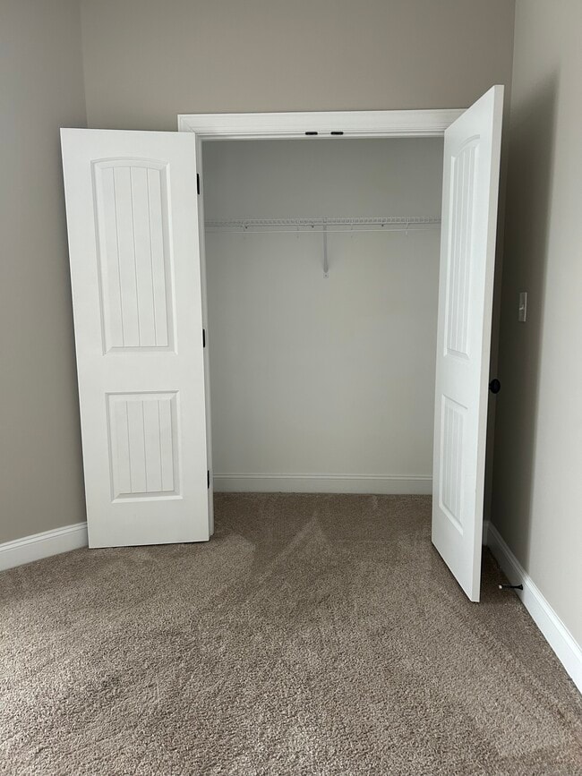 Photo - 100 Hexham Dr Unidad 1