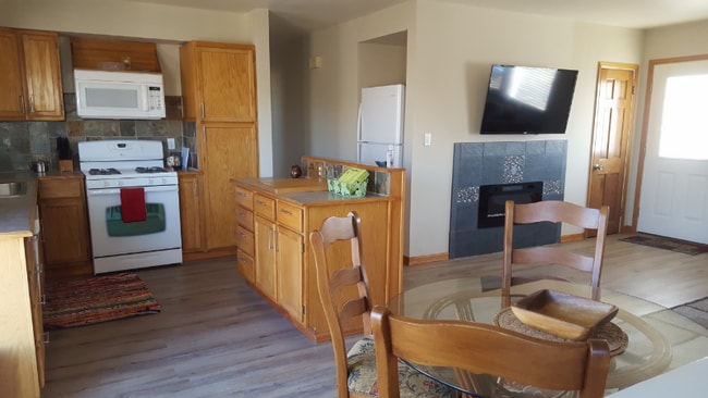 Photo - 3300 N Overland Trail Unit 1