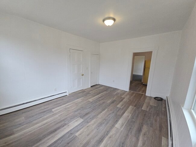 Photo - 14 Miller St Apartments Unit 2