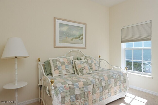 Building Photo - 27091 Flamingo Dr