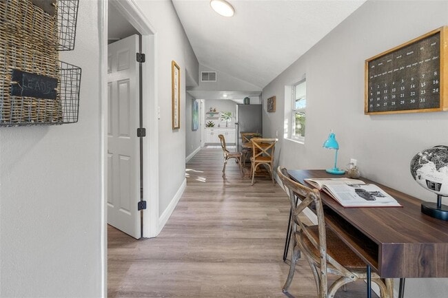 Photo - 1606 E Osborne Ave