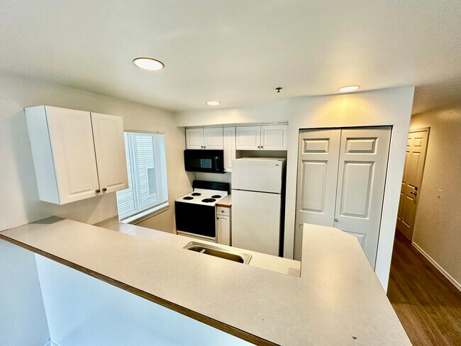 Photo - 931 N 86th St Unit 201