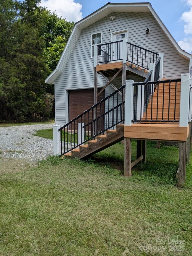 Building Photo - 820 Clearview Rd Rental