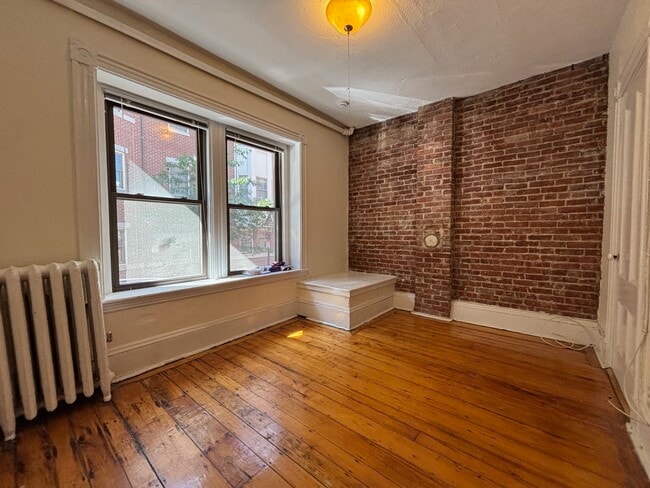 Building Photo - 53 Joy St Unit 1 Rental