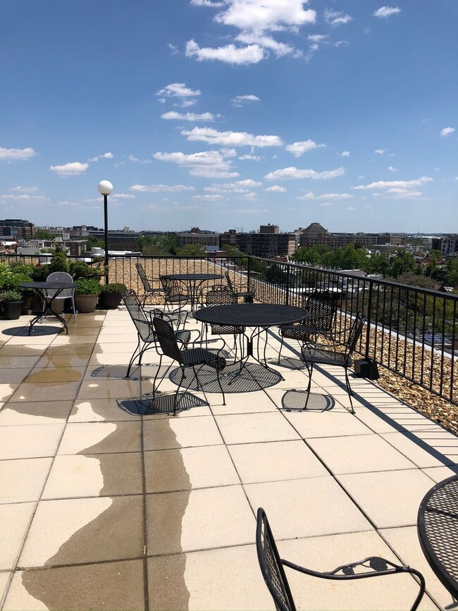 Photo - 1825 T St NW